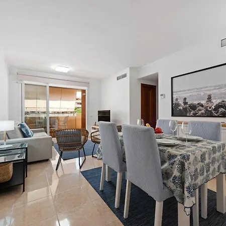 Apartamento Céntrico Con Piscina Y Playa A 500 Metros