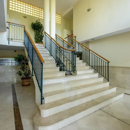 Céntrico Con Piscina Y Playa A 500 Metros * Estepona