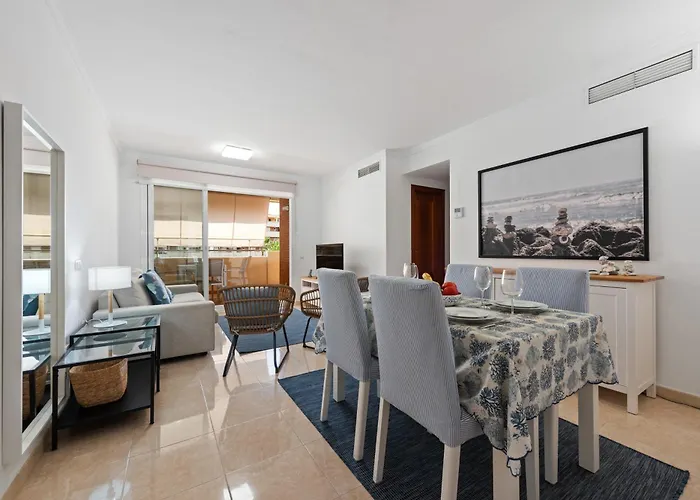 Apartment Centrico Con Piscina Y Playa A 500 Metros