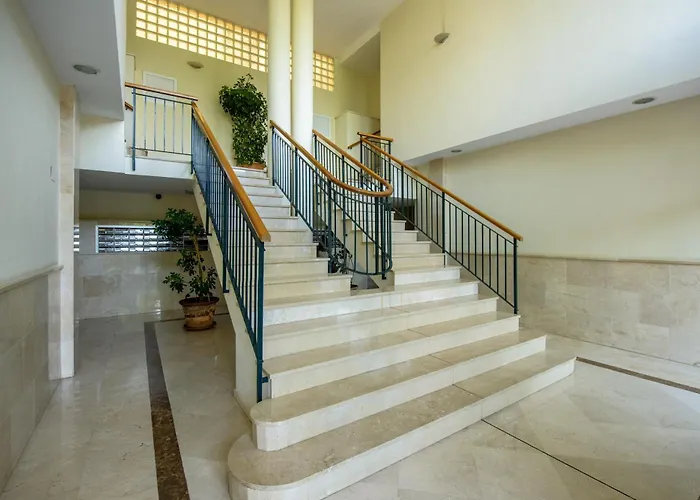 Céntrico Con Piscina Y Playa A 500 Metros * Estepona