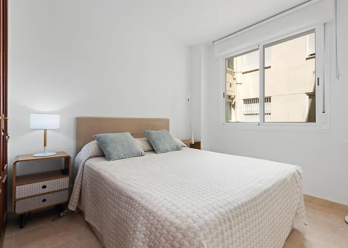 Céntrico Con Piscina Y Playa A 500 Metros Apartamento